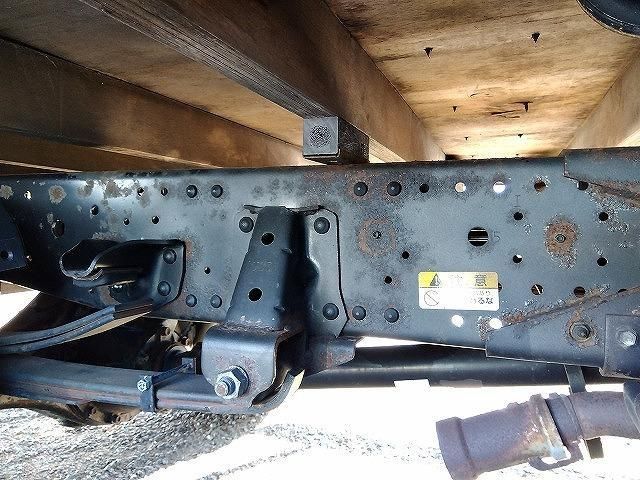 ISUZU ELF 2015 Image 31