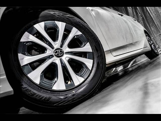 TOYOTA PRIUS 2019 Image 31