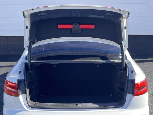 AUDI A4 2017 Image 31