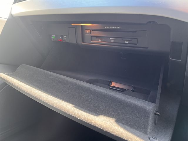 AUDI A4 2017 Image 31