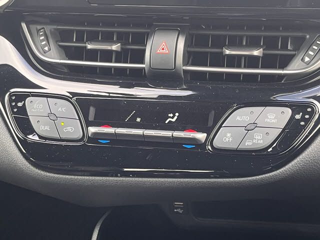 TOYOTA C-HR 2022 Image 31