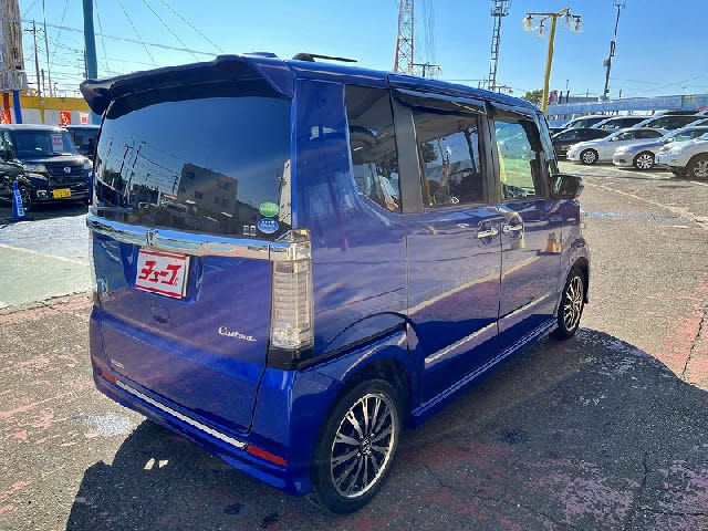 HONDA N BOX CUSTOM 2016 Image 31