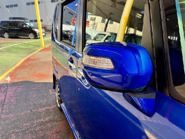 HONDA N BOX CUSTOM 2016 Image 31