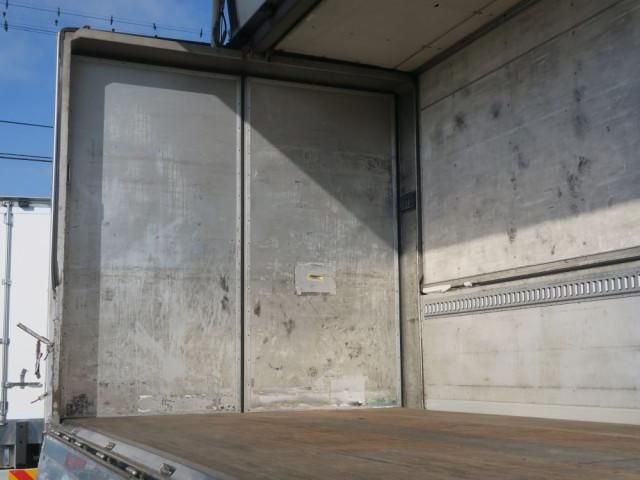 HINO PROFIA 1998 Image 31