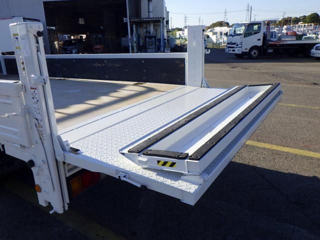 ISUZU ELF 2018 Image 31