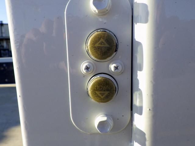 ISUZU ELF 2018 Image 31