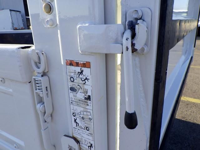 ISUZU ELF 2018 Image 31