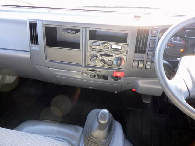 ISUZU ELF 2018 Image 31