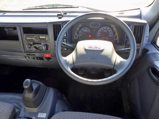 ISUZU ELF 2018 Image 31