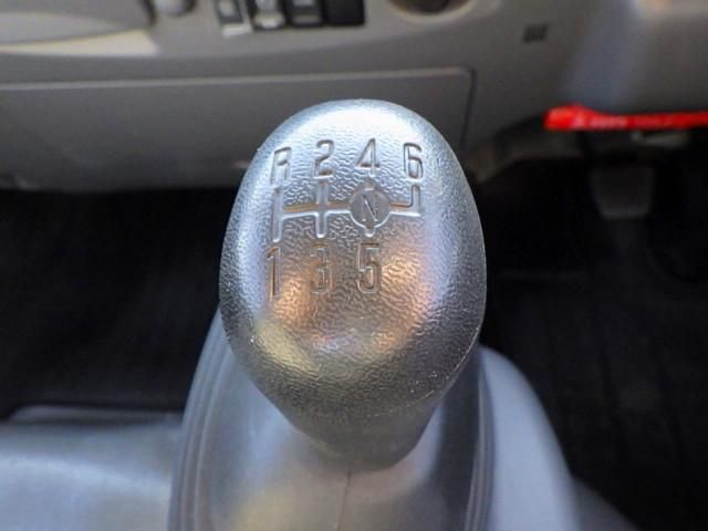 ISUZU ELF 2018 Image 31