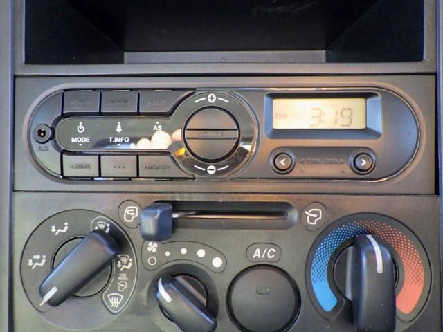 ISUZU ELF 2018 Image 31