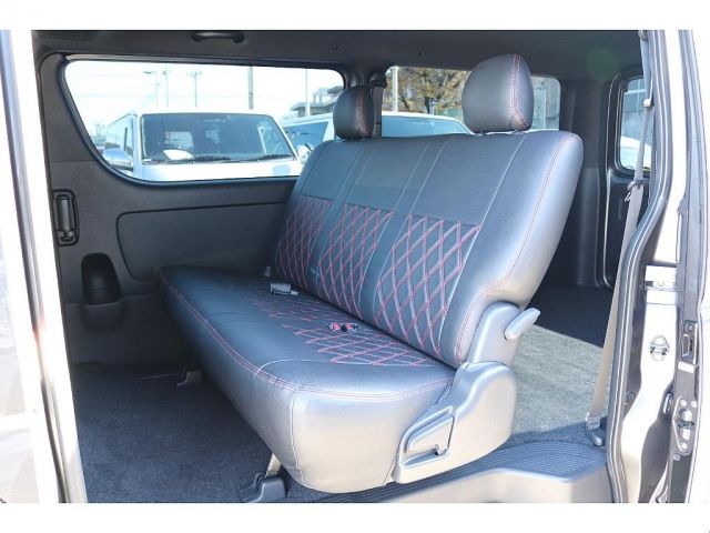 TOYOTA HIACE VAN 2WD 2020 Image 31