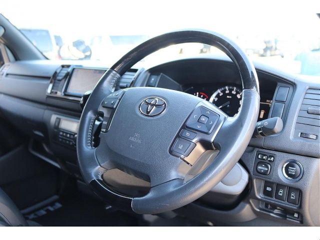 TOYOTA HIACE VAN 2WD 2020 Image 31