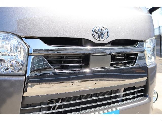 TOYOTA HIACE VAN 2WD 2020 Image 31