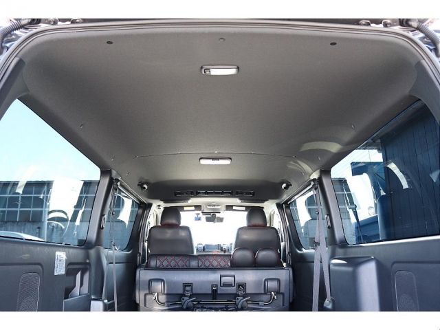 TOYOTA HIACE VAN 2WD 2020 Image 31