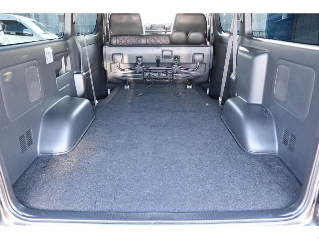 TOYOTA HIACE VAN 2WD 2020 Image 31