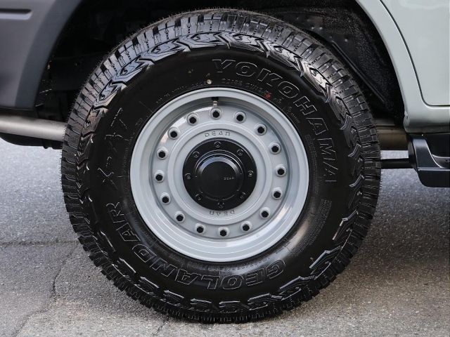 TOYOTA LANDCRUISER PRADO 2001 Image 31