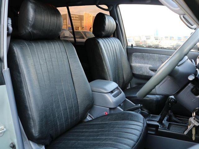 TOYOTA LANDCRUISER PRADO 2001 Image 31