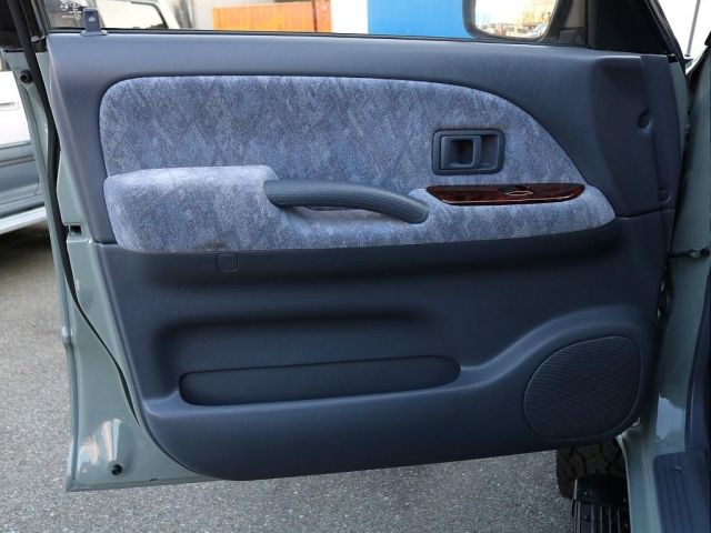 TOYOTA LANDCRUISER PRADO 2001 Image 31