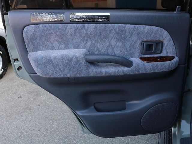 TOYOTA LANDCRUISER PRADO 2001 Image 31