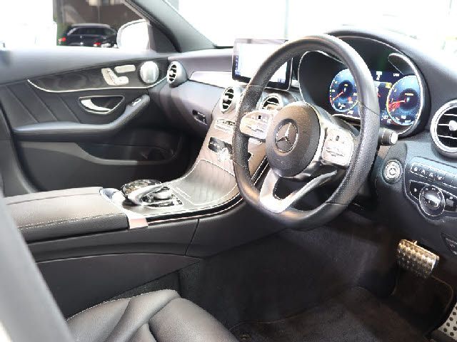 MERCEDES BENZ C CLAS 2019 Image 31