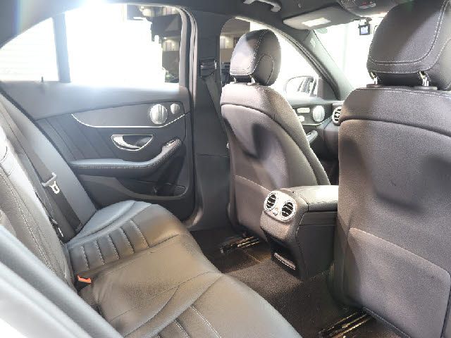 MERCEDES BENZ C CLAS 2019 Image 31