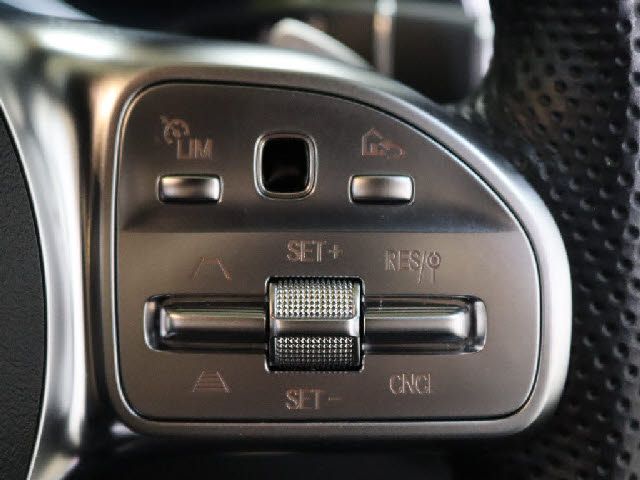 MERCEDES BENZ C CLAS 2019 Image 31