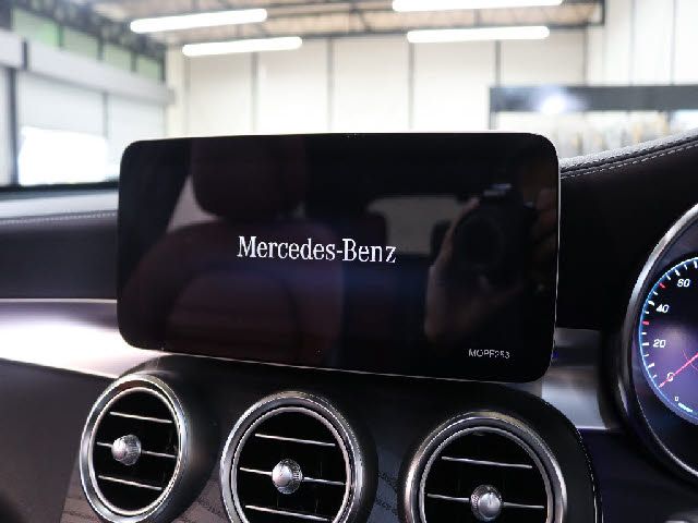 MERCEDES BENZ GLC CL 2019 Image 31