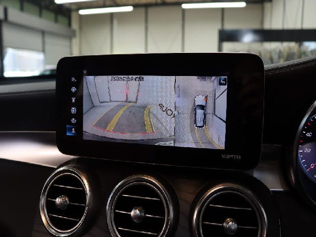 MERCEDES BENZ GLC CL 2019 Image 31