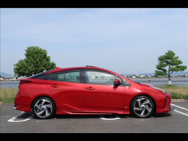 TOYOTA PRIUS 2021 Image 31