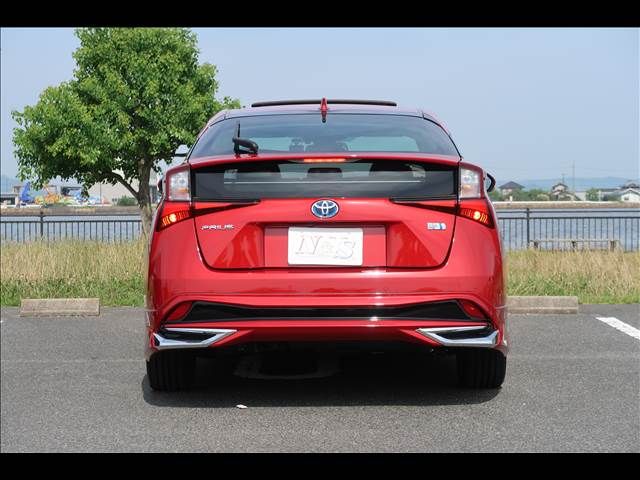 TOYOTA PRIUS 2021 Image 31