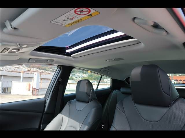 TOYOTA PRIUS 2021 Image 31