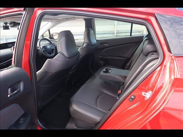 TOYOTA PRIUS 2021 Image 31