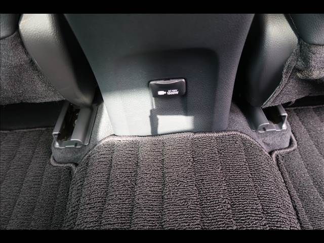 TOYOTA PRIUS 2021 Image 31