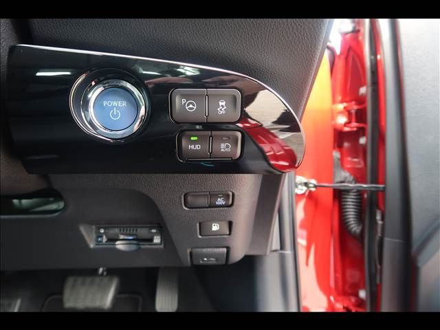 TOYOTA PRIUS 2021 Image 31