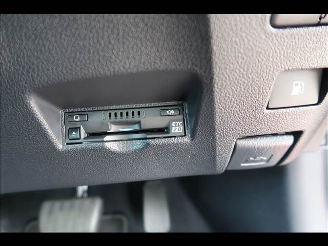 TOYOTA PRIUS 2021 Image 31