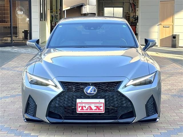 TOYOTA LEXUS IS300H 2020 Image 31