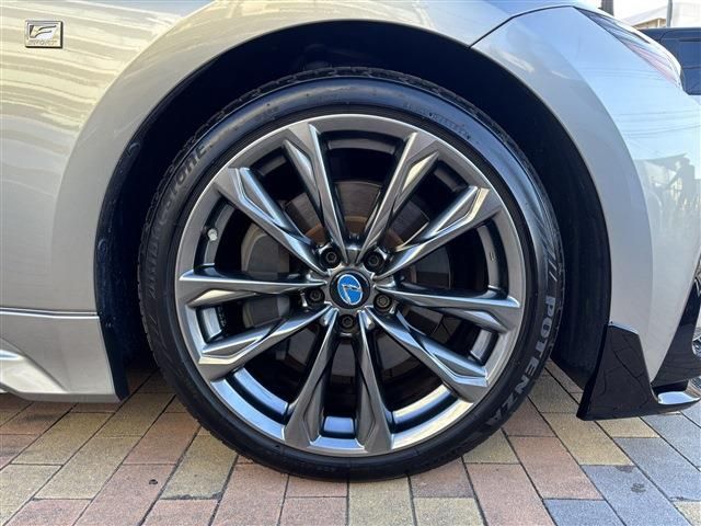 TOYOTA LEXUS IS300H 2020 Image 31