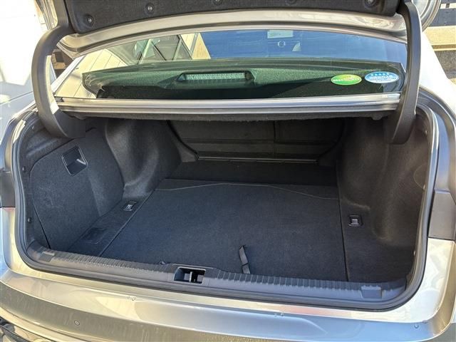 TOYOTA LEXUS IS300H 2020 Image 31