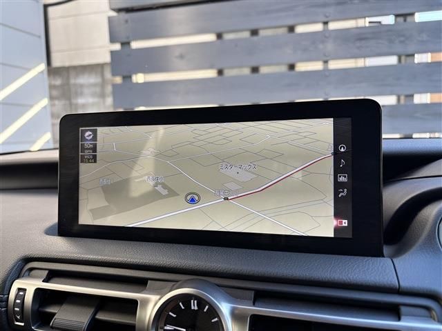 TOYOTA LEXUS IS300H 2020 Image 31