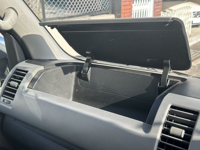 TOYOTA HIACE VAN 2WD 2007 Image 31