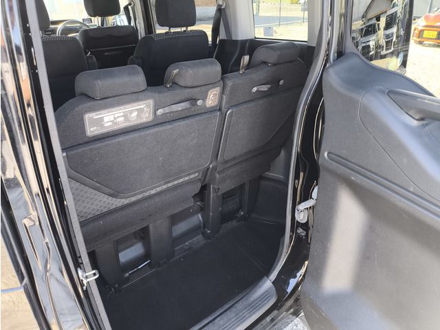 HONDA STEPWAGON SPADA 2016 Image 31