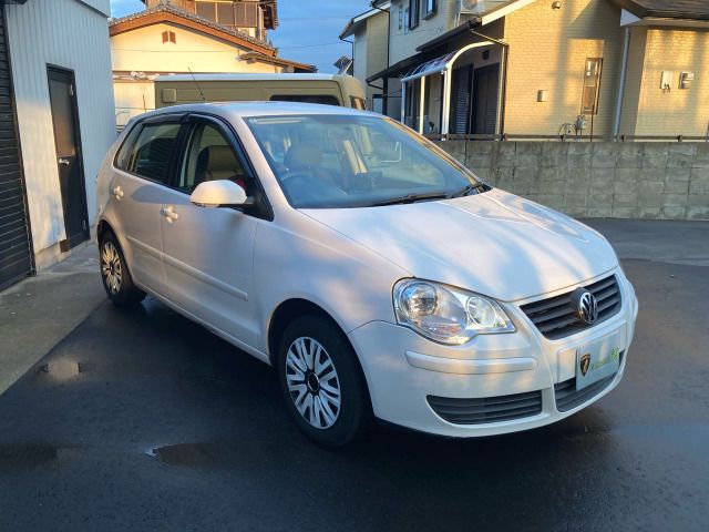 VOLKSWAGEN POLO 2009 Image 31