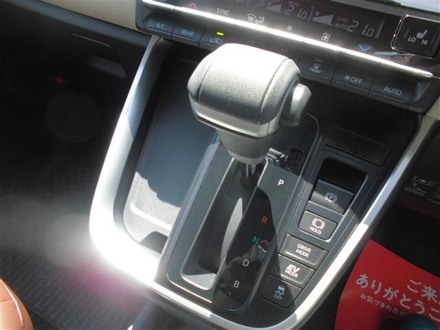 TOYOTA NOAH HYBRID 2024 Image 31