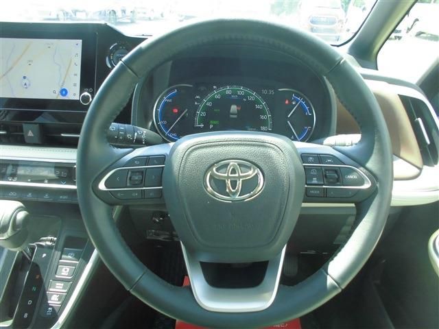 TOYOTA NOAH HYBRID 2024 Image 31