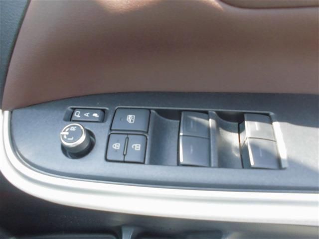 TOYOTA NOAH HYBRID 2024 Image 31