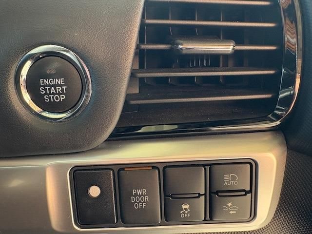 TOYOTA ESTIMA 2017 Image 31