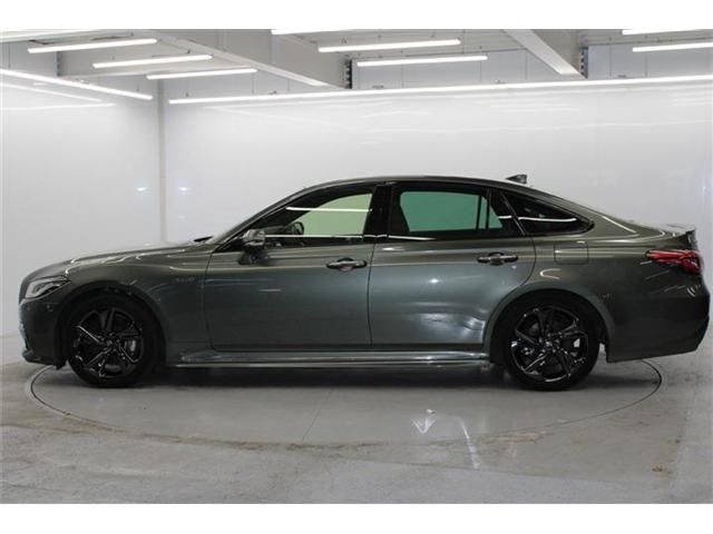 TOYOTA CROWN SEDAN HYBRID 2018 Image 31