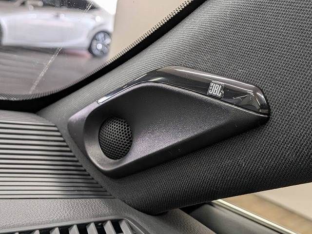 TOYOTA HARRIER HYBRID 2023 Image 31