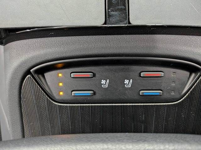 TOYOTA HARRIER HYBRID 2023 Image 31